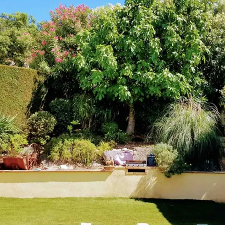 With Heated Pool In * סן-מקסים